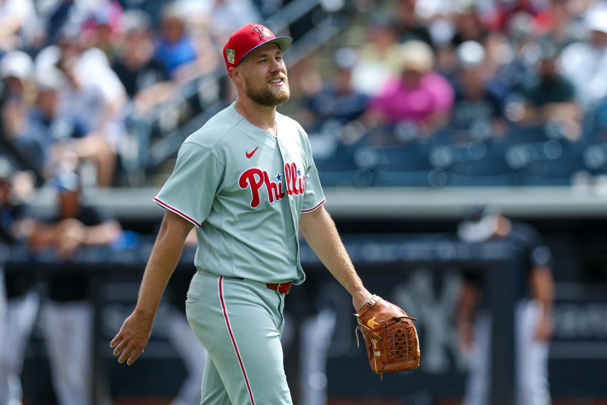 Phillies pitcher Jonathan Bowlan