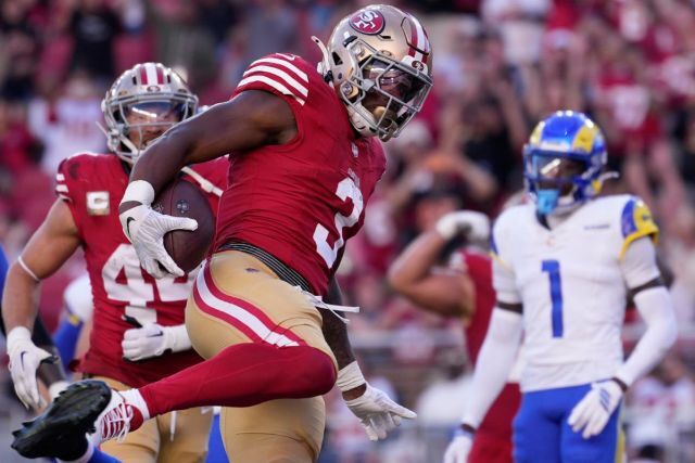 Brian Robinson Jr shows off the moves