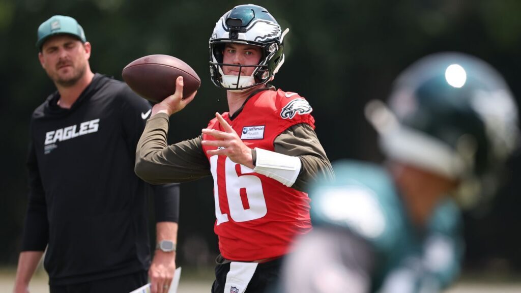 Philadelphia Eagles eagles training camp eagles rumors eagles cut candidates