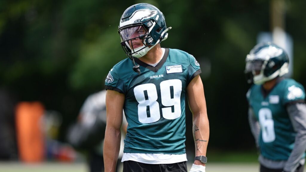 Philadelphia Eagles eagles training camp eagles roster bubble eagles roster