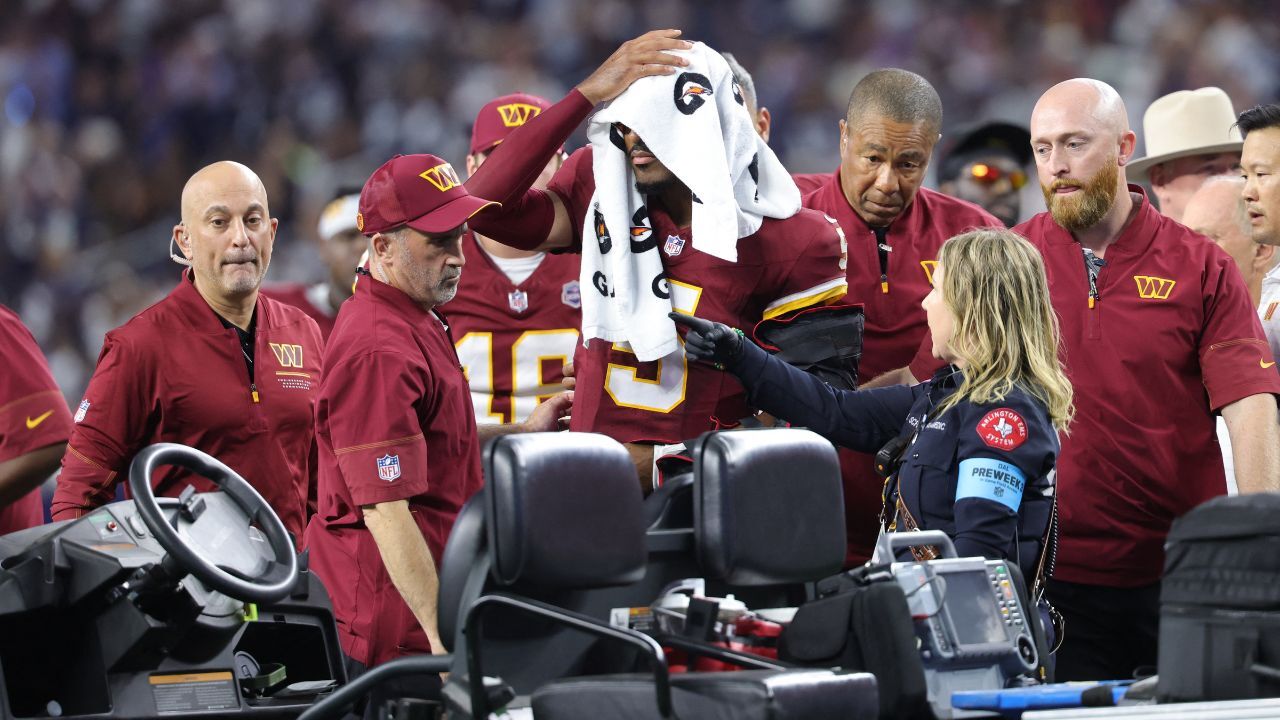 jayden daniels injury update