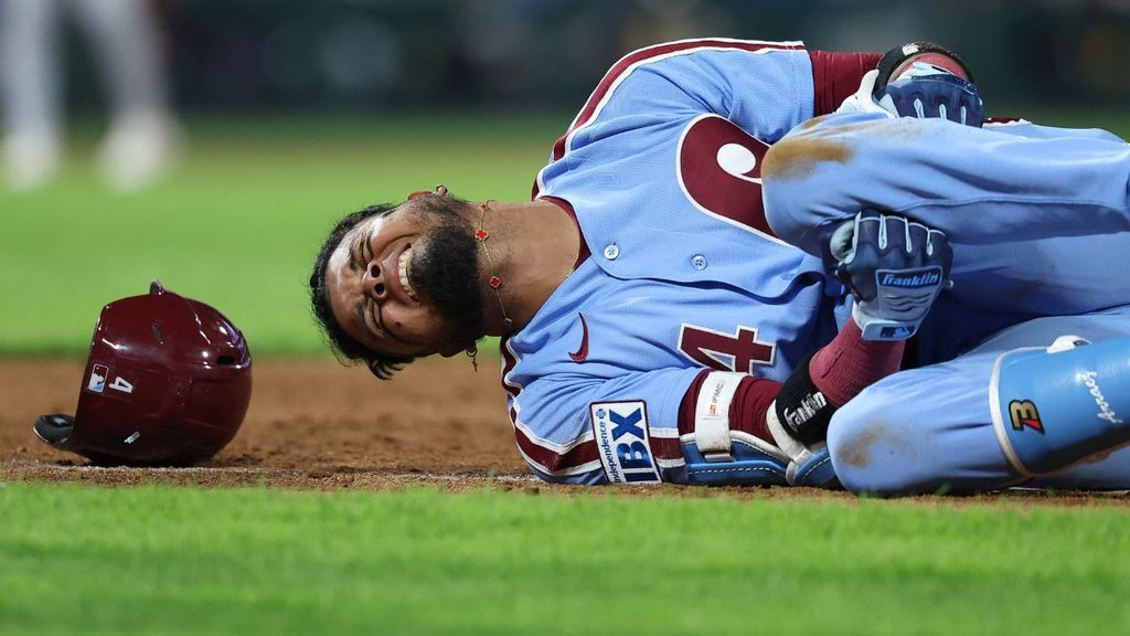 luis arraez injury update philadelphia phillies
