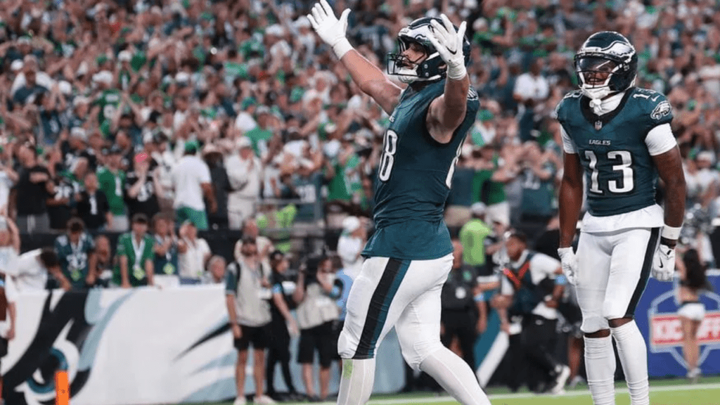 Dallas Goedert Went Off In Week 1