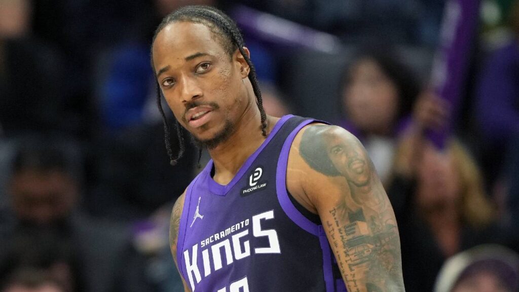 Sacramento Kings guard DeMar DeRozan (10) during the third quarter against the New Orleans Pelicans at Golden 1 Center. DeRozan is among the NBA Veterans Without A Ring seeking his first championship.