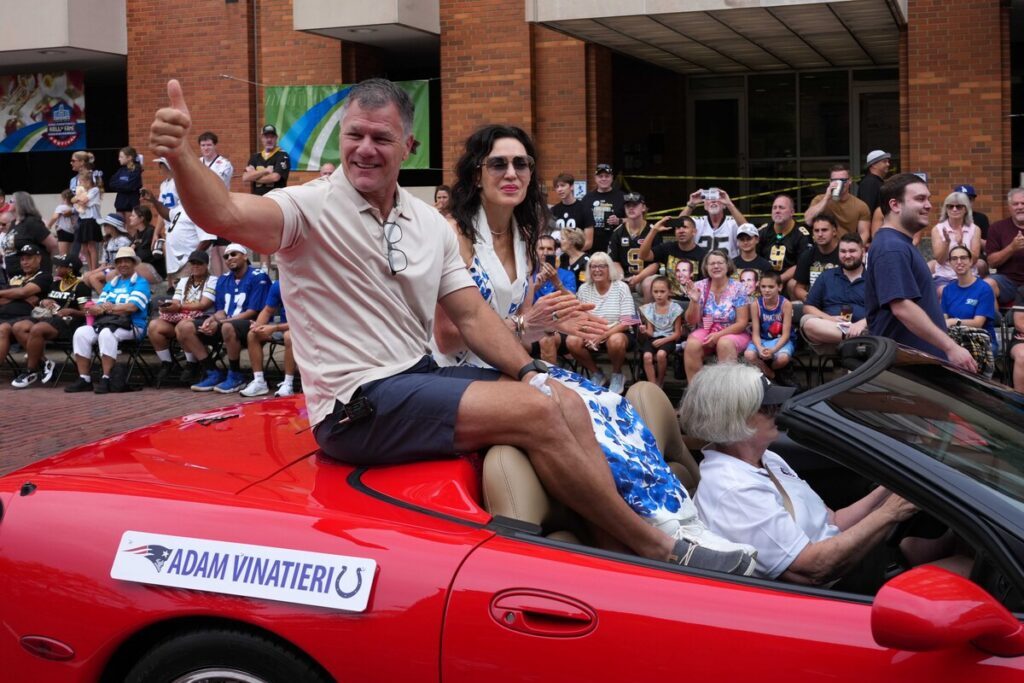 Adam Vinatieri Football Hall Of Fame Grand Parad 2026