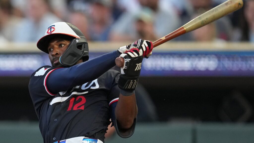 Kaelen Culpepper bats for the twins