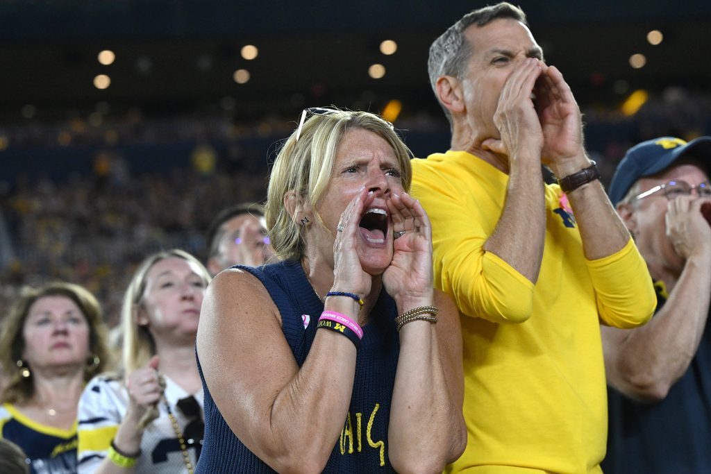 AP Top 25 Michigan fans