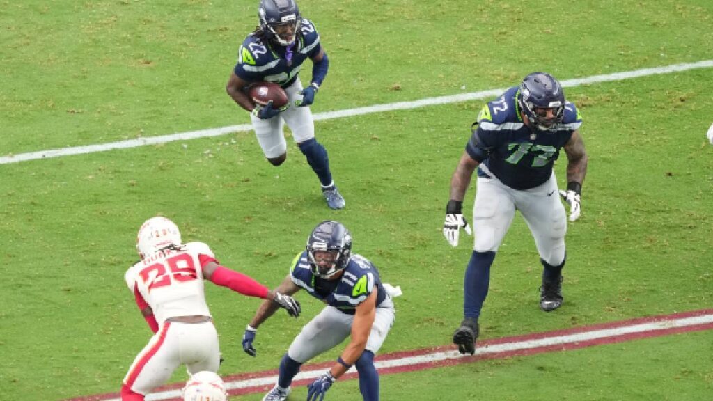 Cardinals-Seahawks Loss: Seattle Seahawks wide receiver Rashid Shaheed (22) runs with the ball during the third quarter against the Arizona Cardinals at State Farm Stadium.