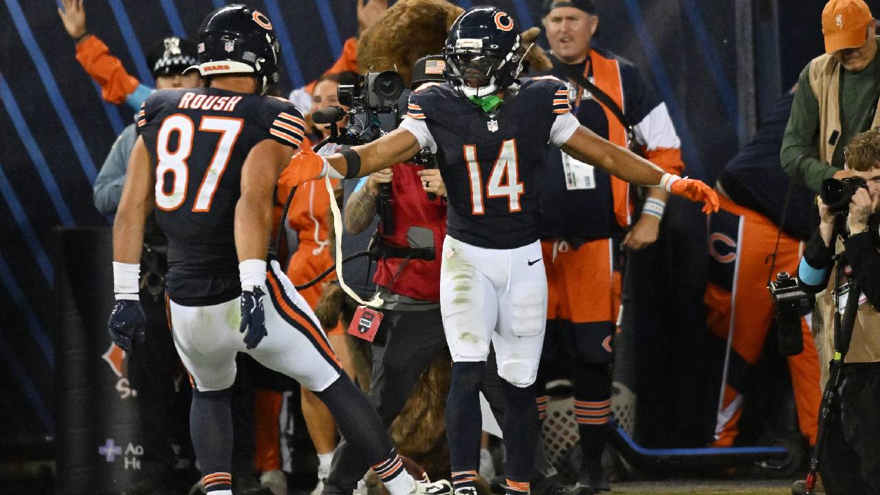 Case Keenum Bears vs Eagles 
