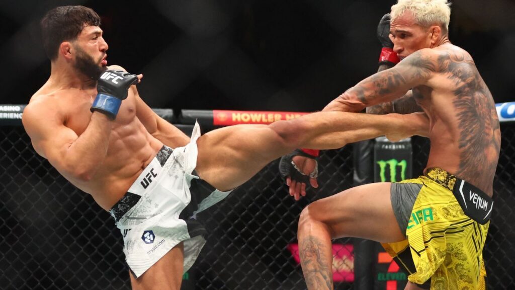 Justin Gaethje vs. Conor McGregor