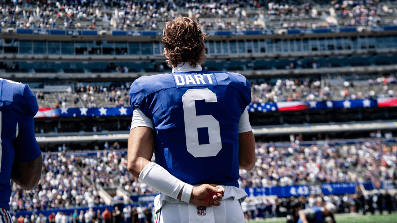 Aug 15, 2026; East Rutherford, New Jersey, USA; New York Giants quarterback Jaxson Dart (6) stands during the national anthem before a game against the Minnesota Vikings at MetLife Stadium. Mandatory Credit: John Jones-Imagn Images