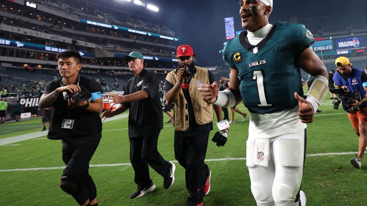Eagles vs Titans