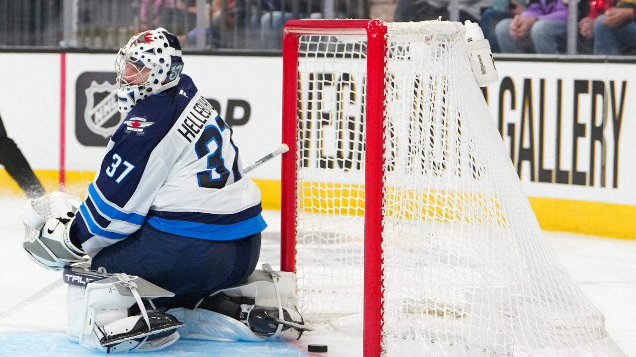 Connor Hellebuyck