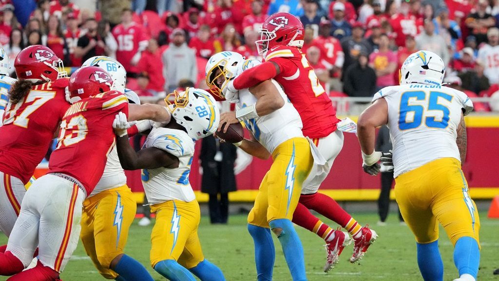 Chiefs pass rush Chamarri Connor sacks Herbert