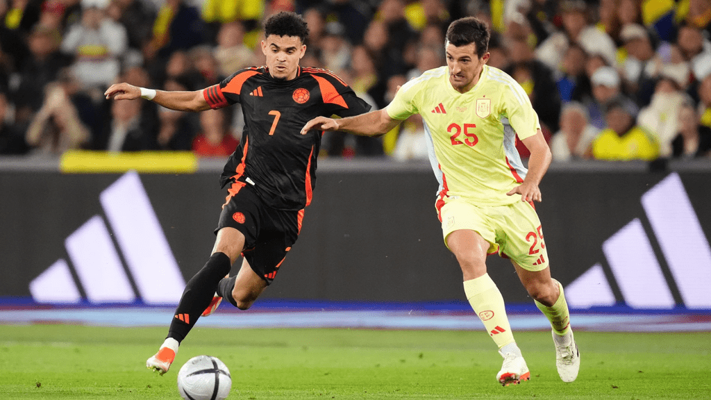 Luis Diaz and Dani Vivian during Colombia vs Spain. CREDIT: DPA vía Europa Press-Europa Press