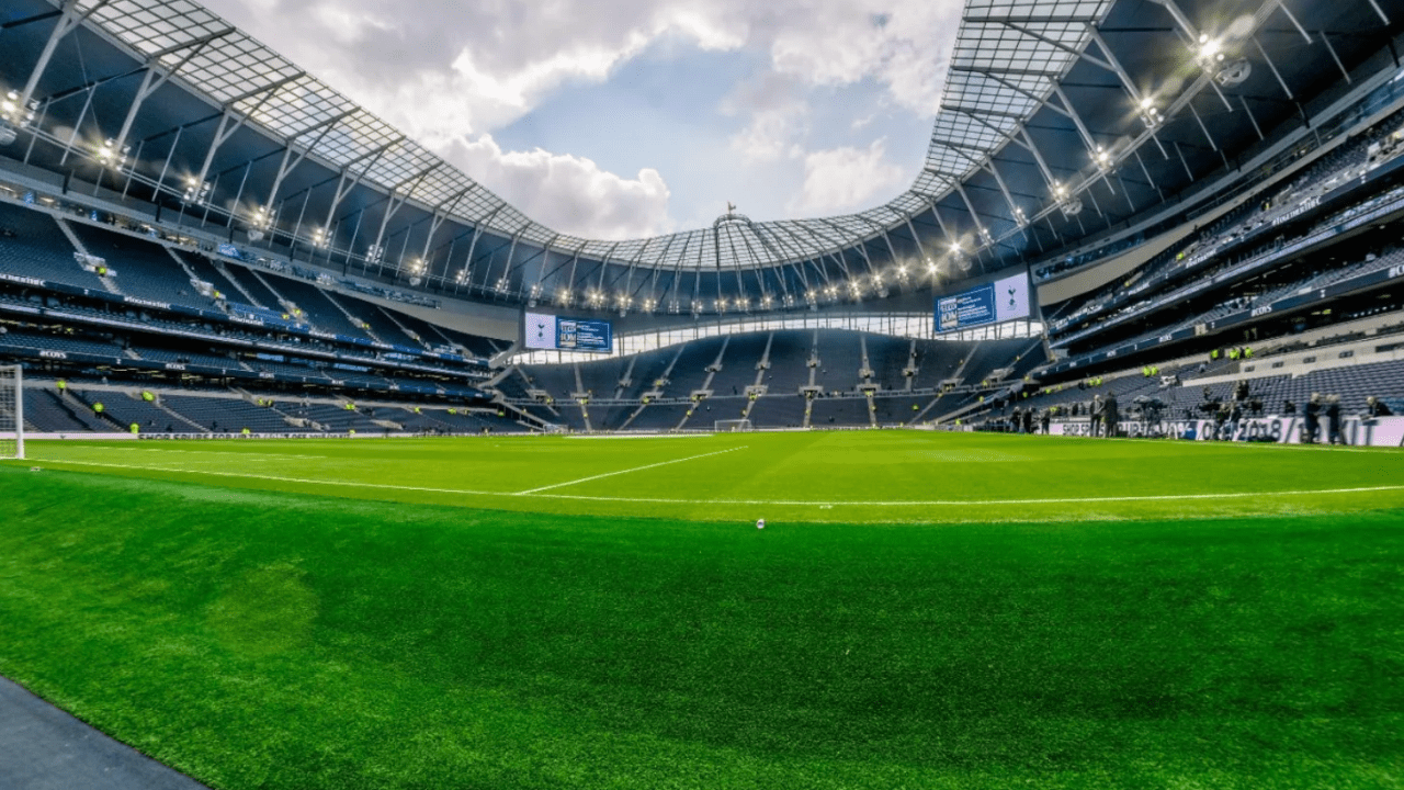panoramic view stadium during the Premier League between Tottenham Hotspur and Huddersfield Town at Tottenham Hotspur Stadium
