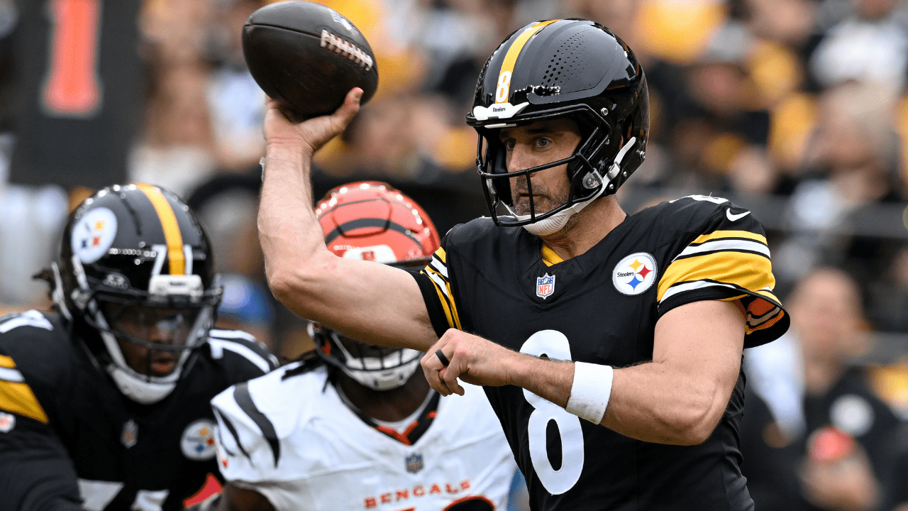 Aaron Rodgers frustrated in loss to Cleveland