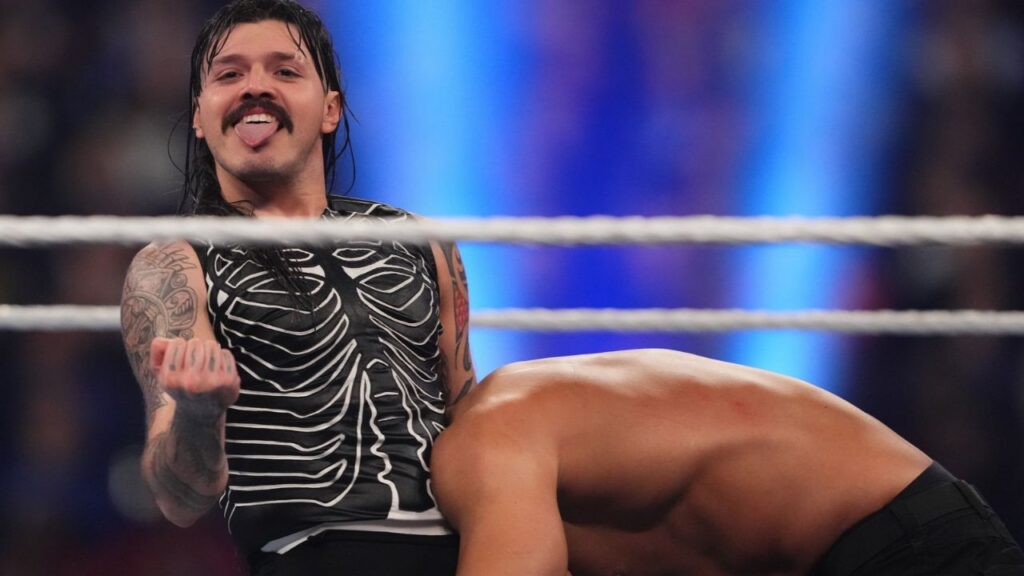 dominik mysterio in action