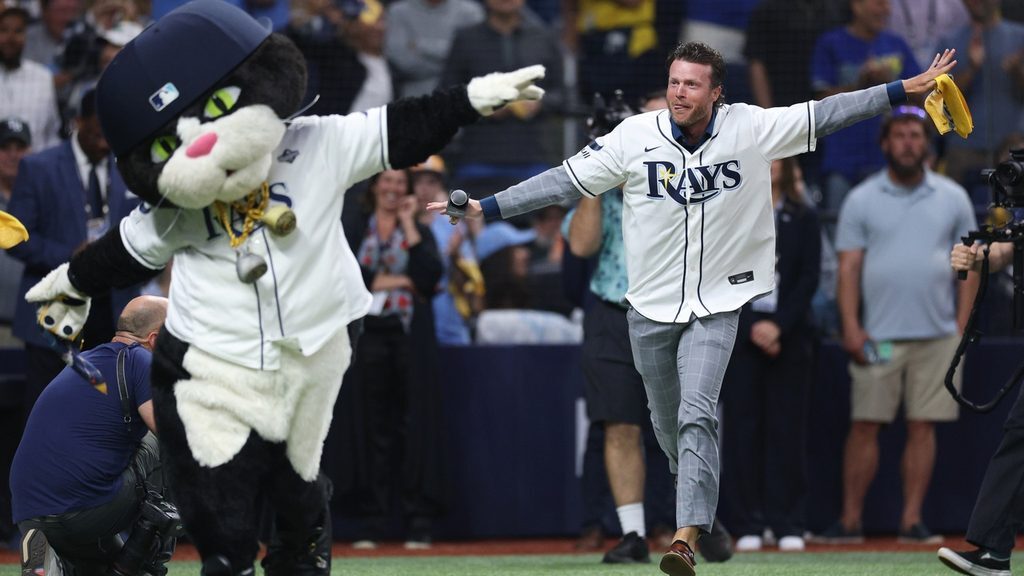Tampa Bay Rays celebrate their extra-inning victory over the Milwaukee Brewers in World Series Game 4.