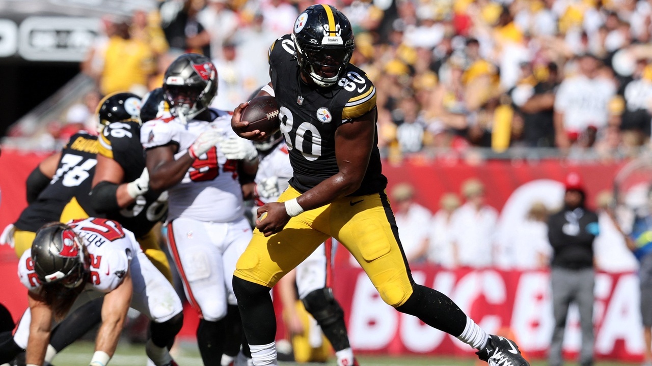 Pittsburgh Steelers vs. New Orleans Saints ahead of the 2026 NFL Paris game