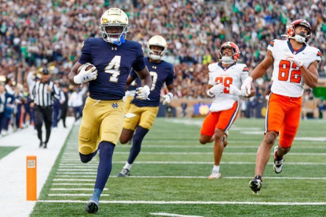 The projected number one pick in every dynasty rookie mock draft, Jeremiyah Love scoring a touchdown against Syracuse.