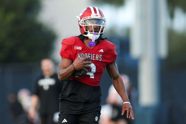 Omar Cooper Jr. working during practice