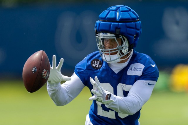 The Chicago Bears could make a move for Jonathan Taylor.