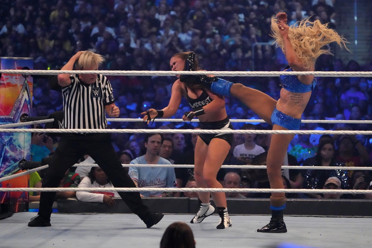 Charlotte Flair Main Event