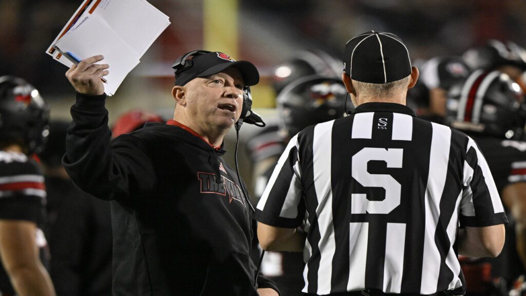 Louisville Cardinals
College Football
