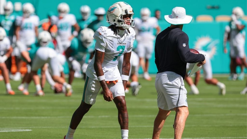 Miami Dolphins WR Caleb Douglas
