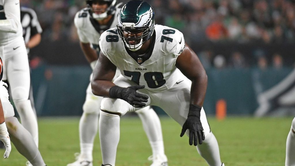 former Philadelphia eagles OT Myles Hinton
