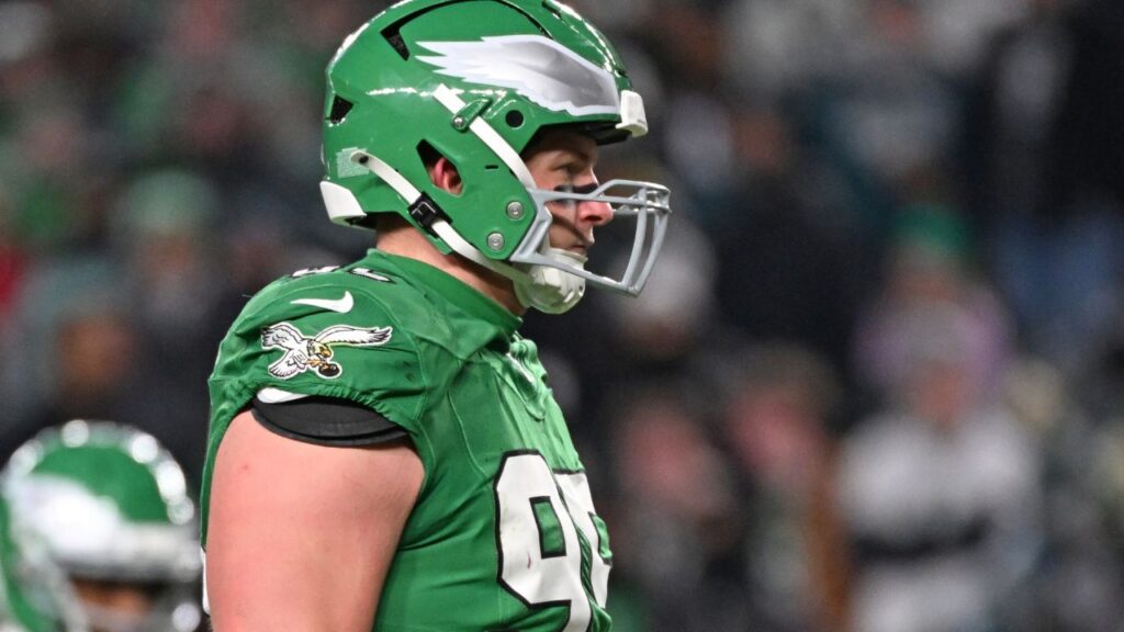 Philadelphia Eagles DT Ty Robinson
