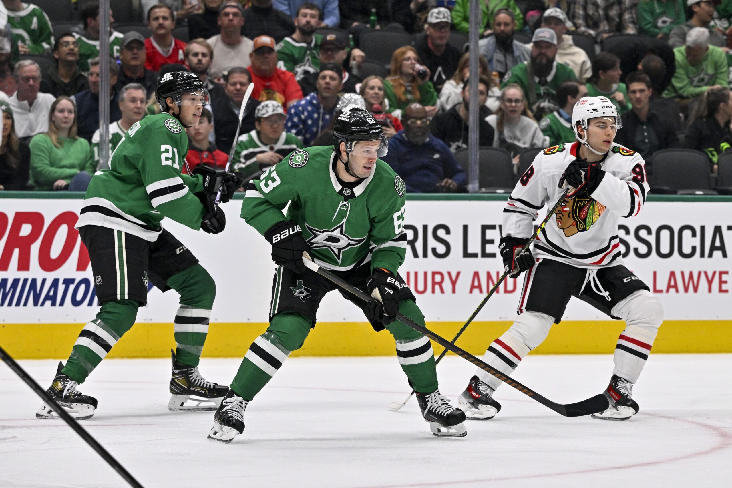 Chicago Blackhawks vs. Dallas Stars in a Central Division matchup
