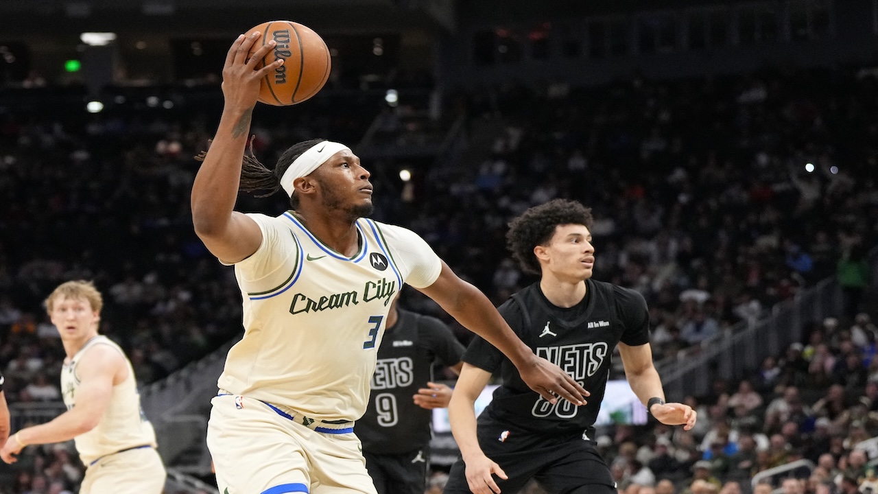 Milwaukee bucks 2027 playoff chances