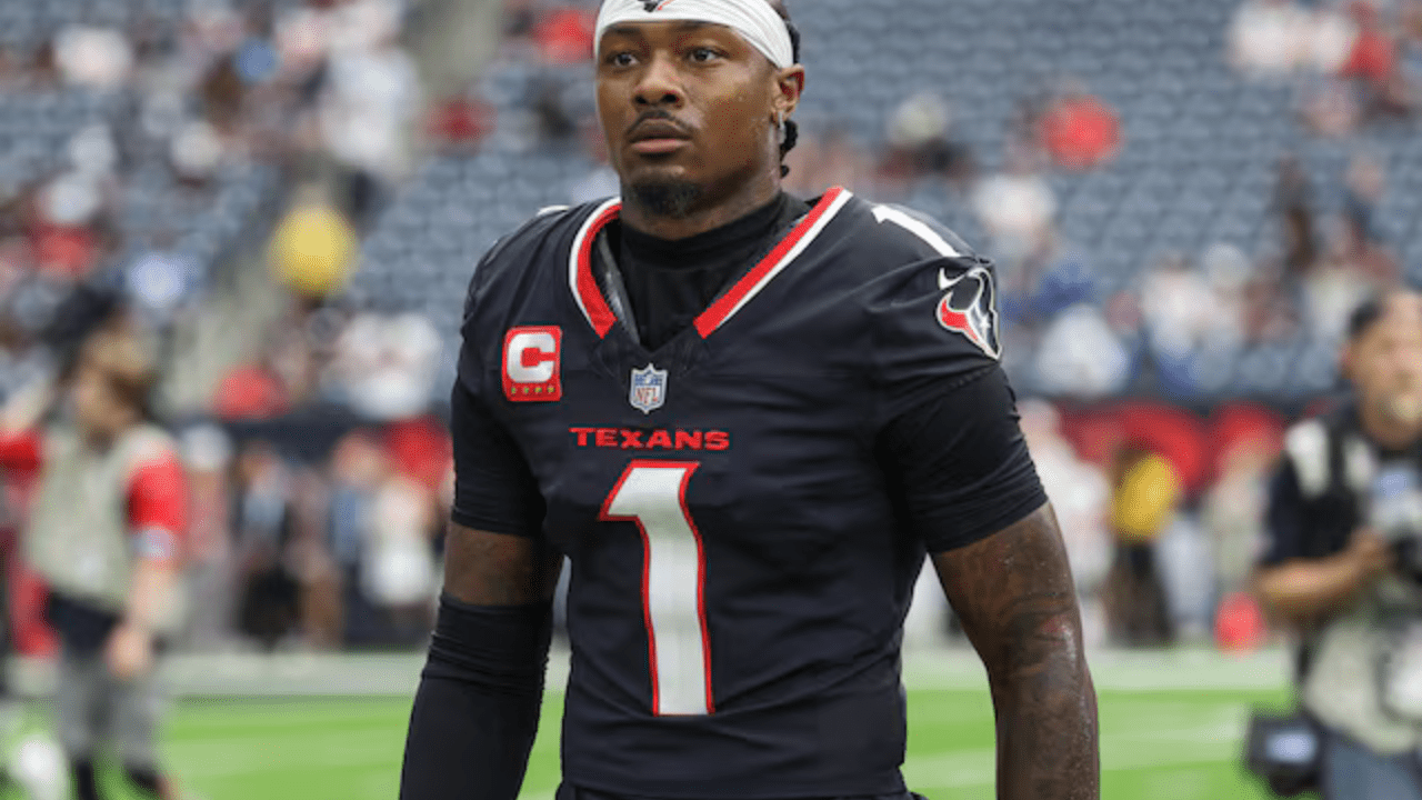 Stefon Diggs Commanders signing