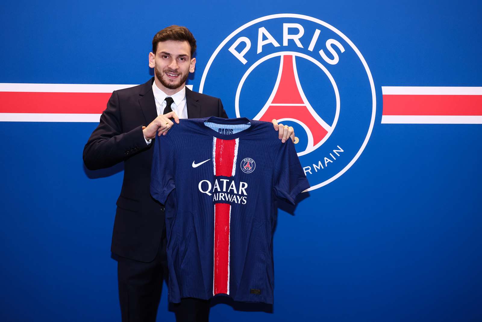 Veste De Jogging PSG Paris Saint Germain Signée Khvicha Kvaratskhelia - Edition Ultra