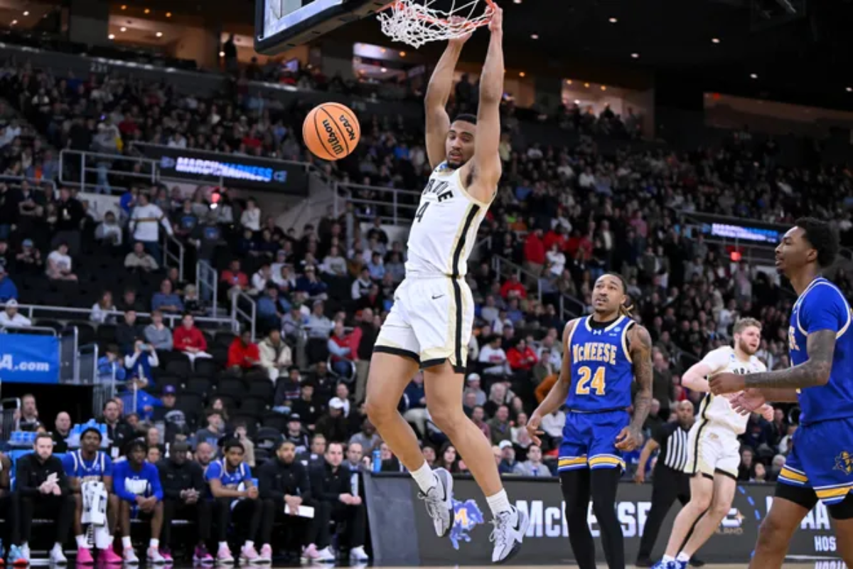 Purdue advances to the "Sweet 16."