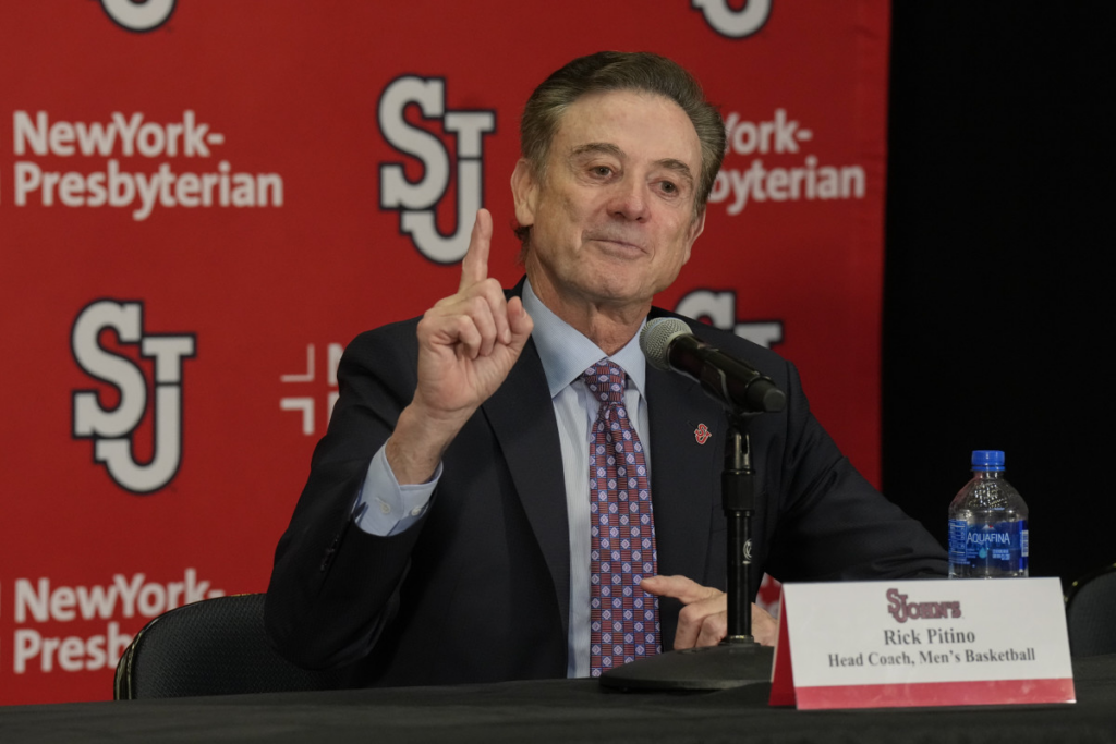Rick Pitino has led St. John's to sixth in the AP rankings, their highest spot since the 1990-91 season.