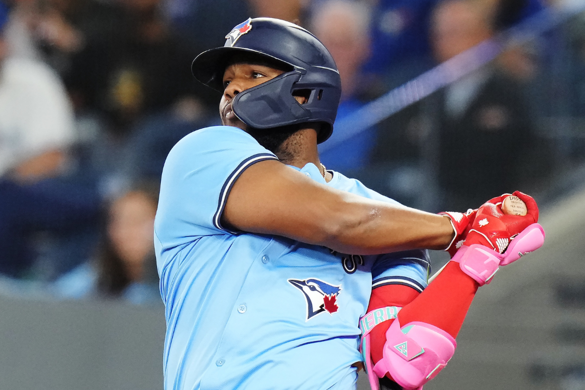 Vladimir Guerrero Jr. Signs With Blue Jays