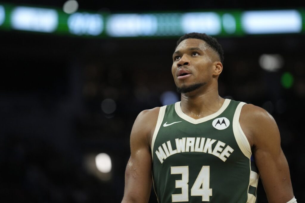 giannis, sixers