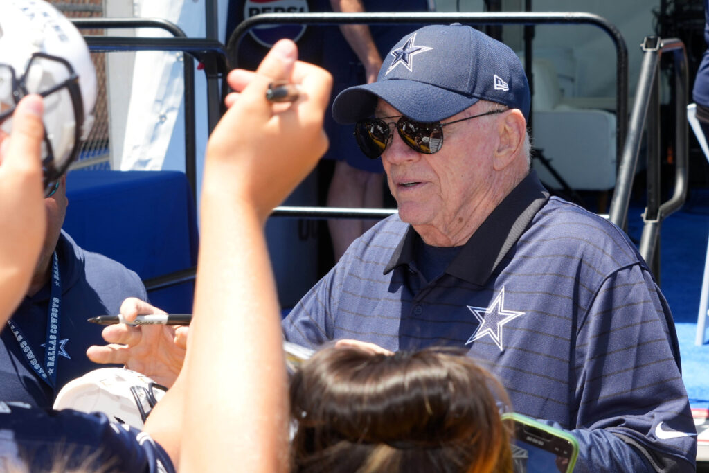 micah parsons cowboys jerry jones