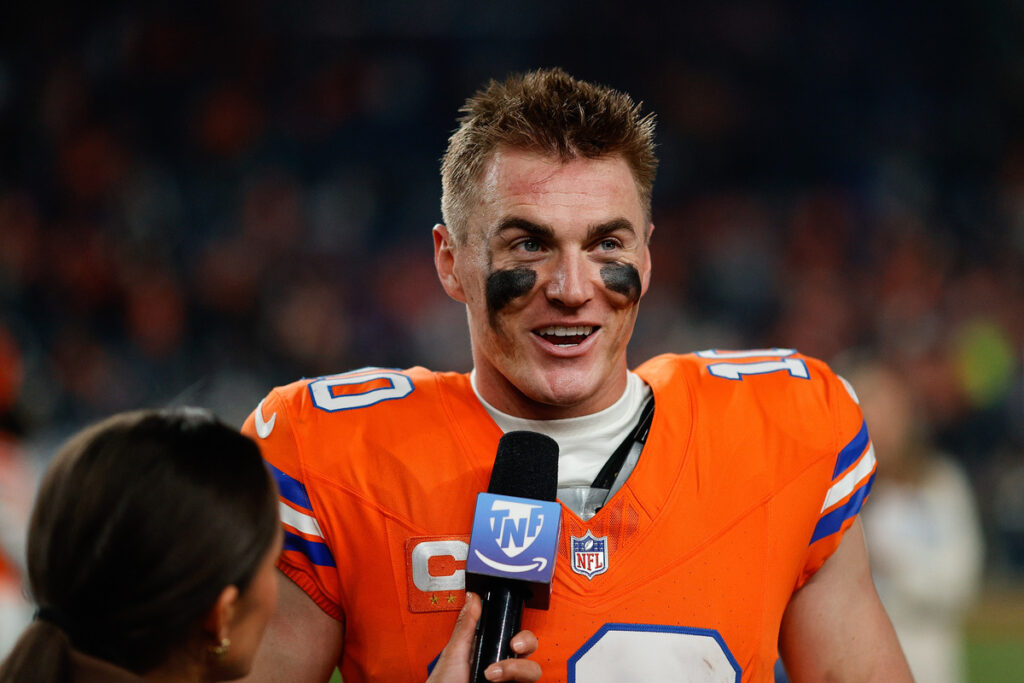 Broncos