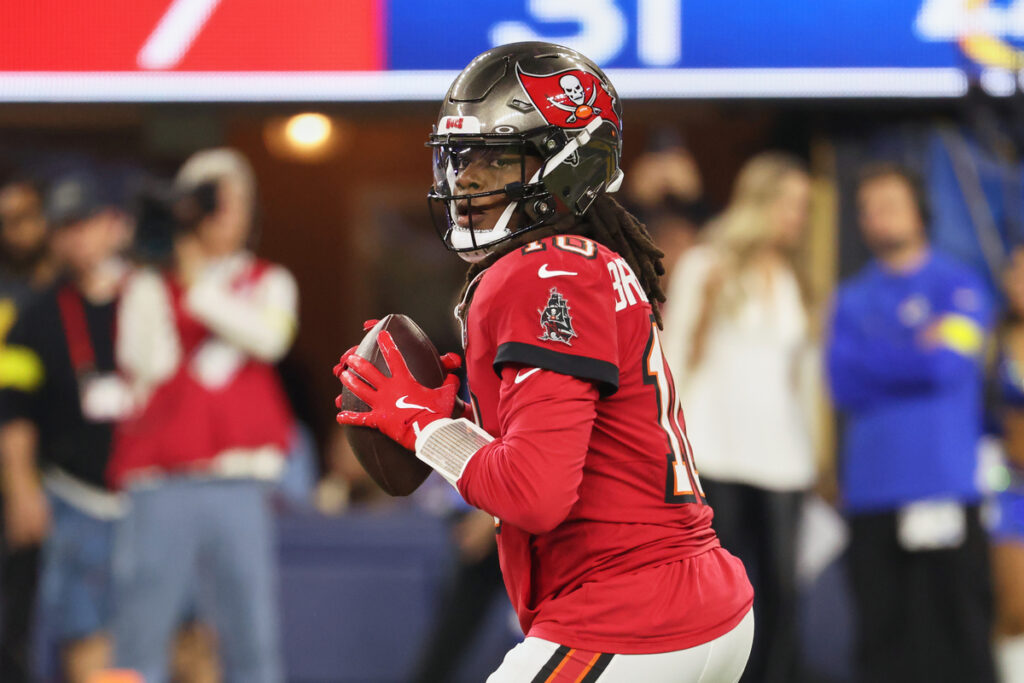 NFL: Tampa Bay Buccaneers at Los Angeles Rams - Bridgewater fills in for Mayfield