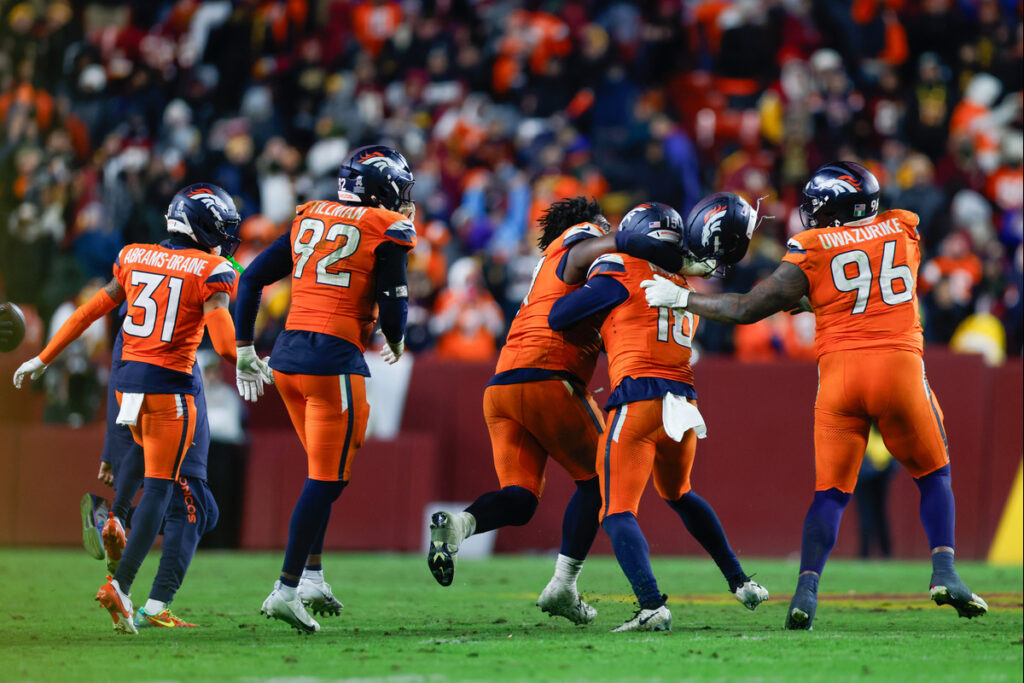 Broncos