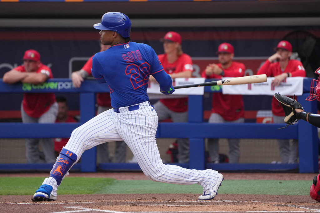 Juan Soto grounds out during a Mets' Spring Training game. 