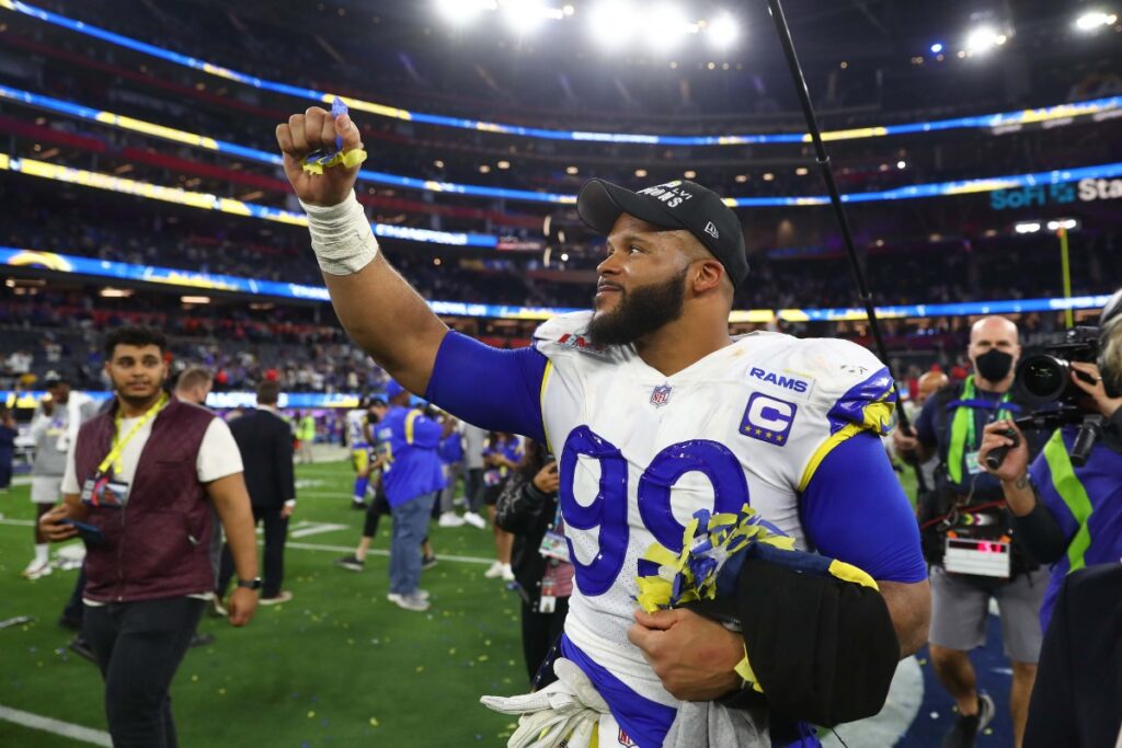 NFL rumors Los Angeles Rams Aaron Donald