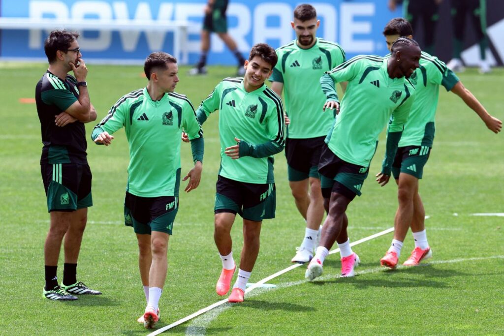 Mexico Vs England