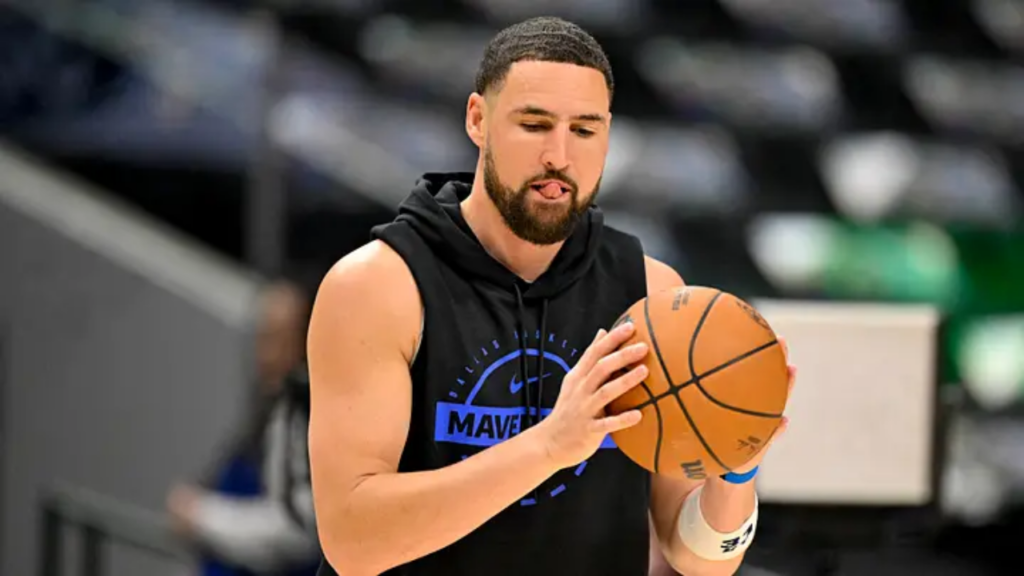Klay Thompson's Defense Is Worrying