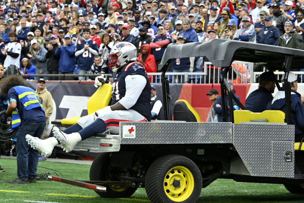 Mike Onwenu after injury in Patriots v. Steelers game 2026