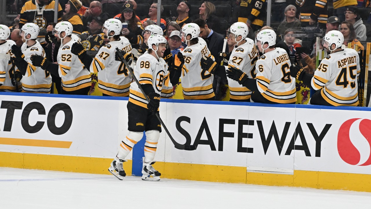Boston Bruins right winger David Pastrnak (88) celebrates a goal with team mates in the third period against the Edmonton Oilers at Rogers Place. Mandatory Credit Walter Tychnowicz-Imagn Images